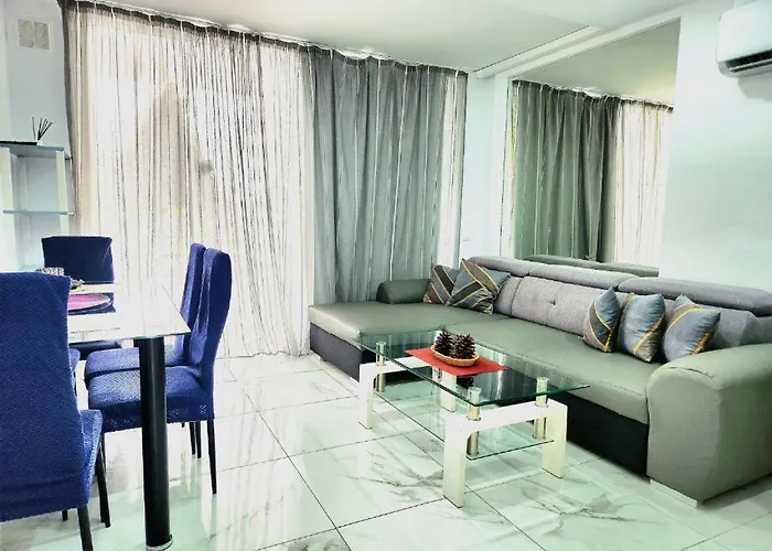 Pool Front In Americas Appartement Playa Feñabe