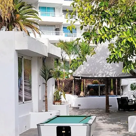 Pool Front In Americas Lejlighed Playa Feñabe