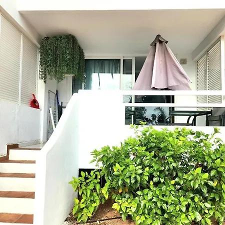 Lejlighed Pool Front In Americas